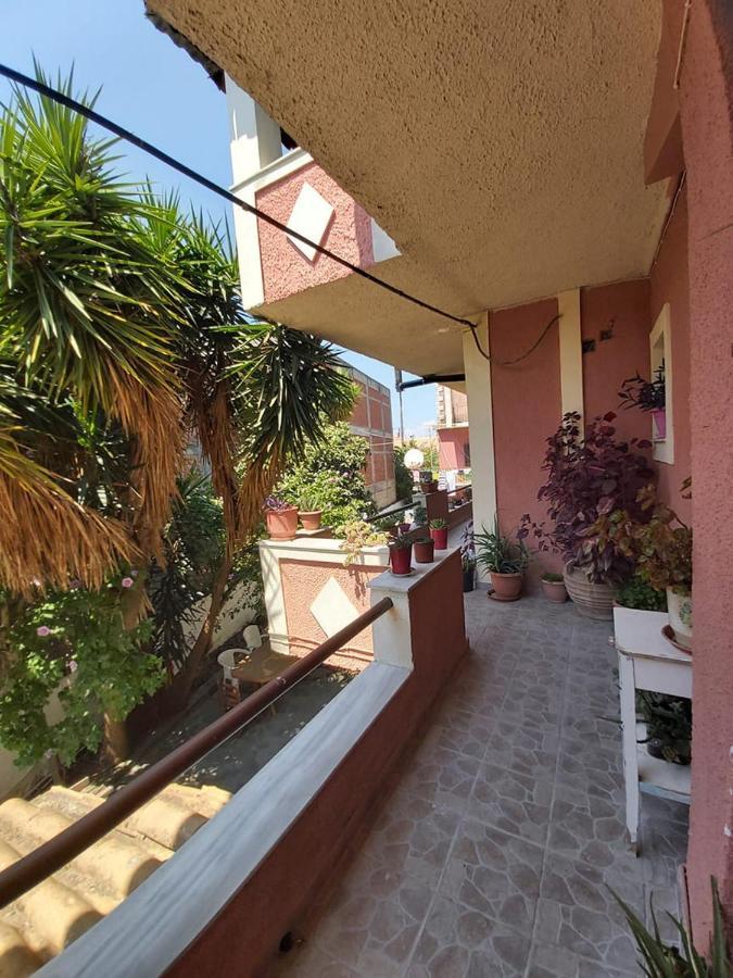 Eugenia Apartment Perama  Esterno foto